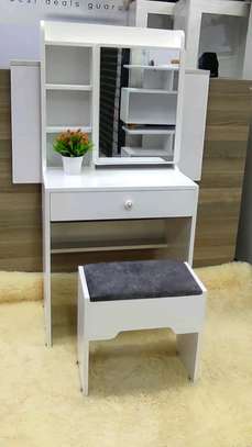 Dressing mirrors/vanity dresser/table image 1