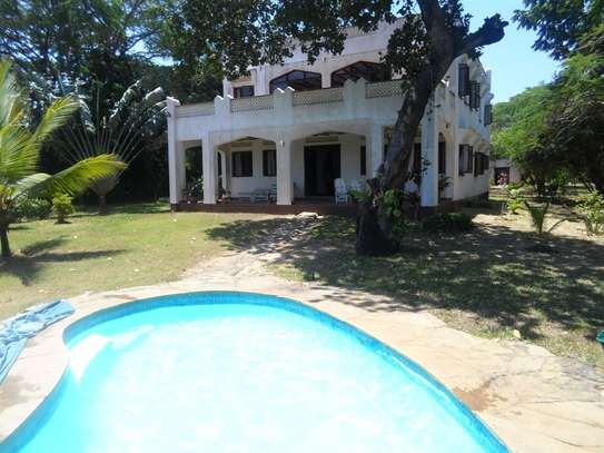 4 Bed House with Swimming Pool in Mtwapa image 26
