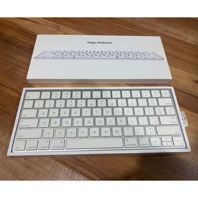 Apple Wireless Magic Keyboard 2 image 1