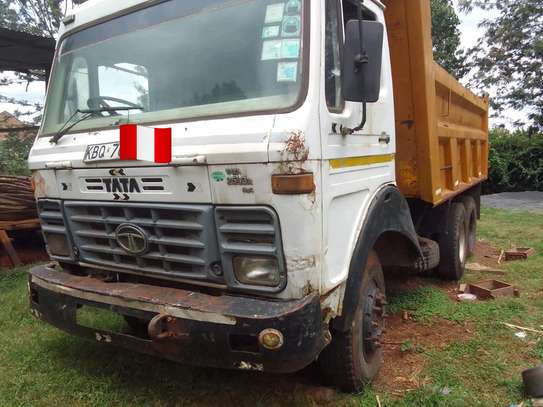 Tata tipper image 3