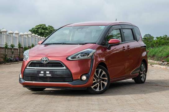 2016 Toyota Sienta Red New shape image 2