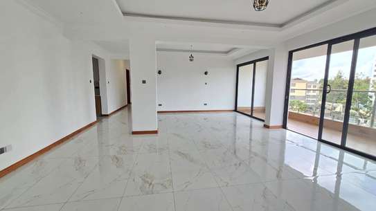 3 Bed Apartment with En Suite in Lavington image 11