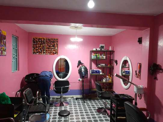 Salon/ Beauty Parlour for Sale image 1