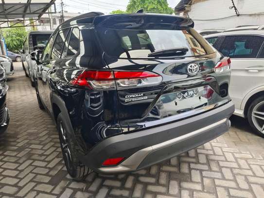 Toyota Corolla Cross black 2023 zero mileage image 13