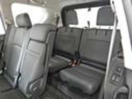 toyota land cruiser prado image 12