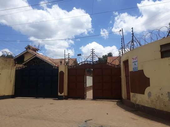 3 Bed Townhouse with En Suite at Ngong Suswa Road image 11