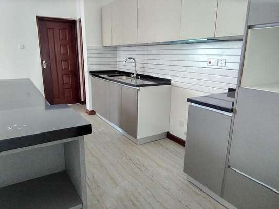 3 Bedroom Apartment For Sale In Muthaiga(Thika Rd) At Kes 16M image 5