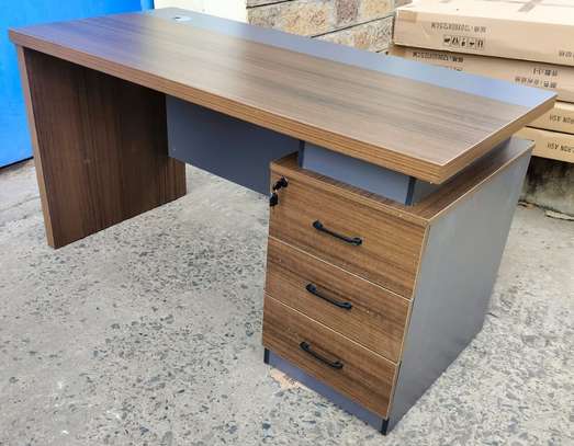 Office Desk: 140CM Brown Corporate Office Desk image 3