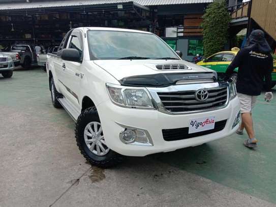 TOYOTA HILUX SINGLE CABIN image 8