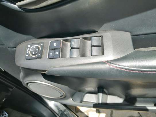 Lexus NX200T 2014 image 5