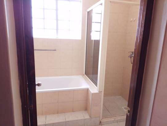 4 bedroom townhouse for rent in Kileleshwa image 10