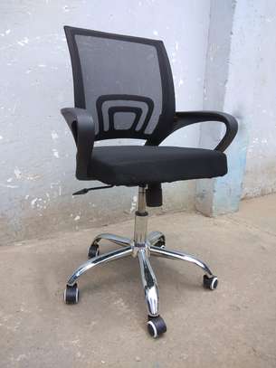 Quality office working chairs image 6