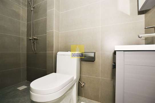 2 Bed Apartment with Gym in Riverside image 15