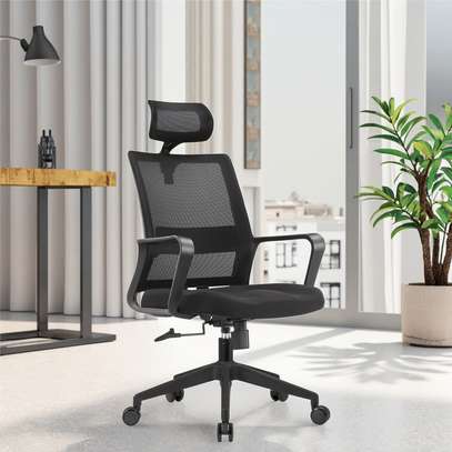 Comfortable Fabric Office Chair – Ergonomic Mesh Back image 2