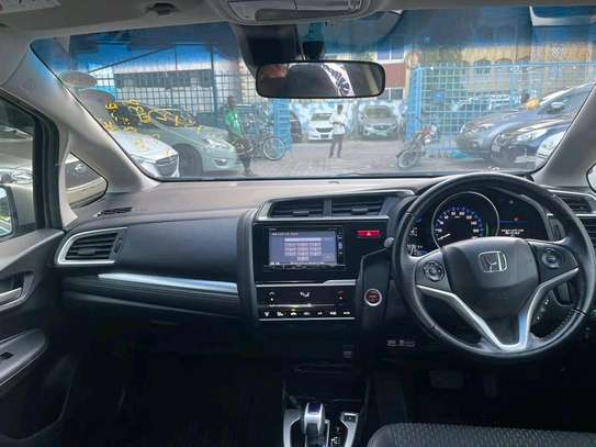 Honda Fit hybrid Silver 2017 image 4