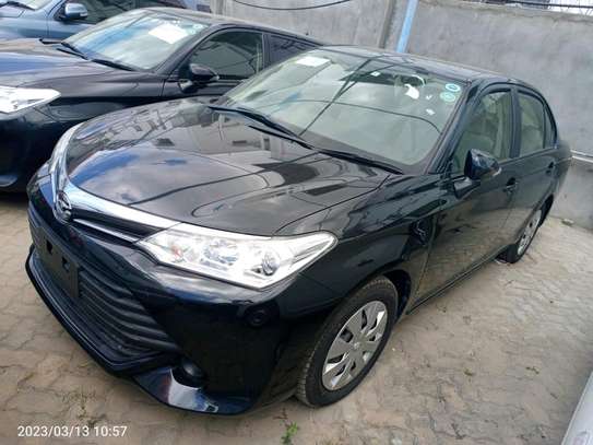 Toyota Axio black image 5