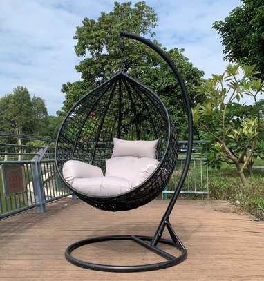 Modern Luxury Egg-Shaped Rattan Swing Chair image 3
