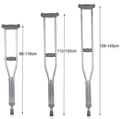 under arm crutches (auxillary crtuches)(adustable height) image 1