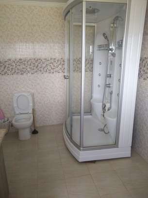 4 Bed House with En Suite at image 4