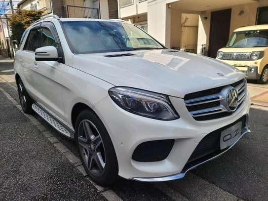Mercedes benz Gle-class image 7
