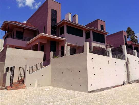 4 Bed Townhouse with En Suite in Ruaka image 22