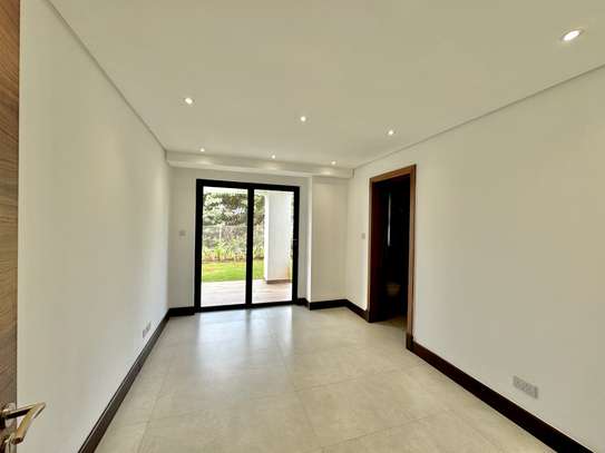 5 Bed Townhouse with En Suite in Kitisuru image 16