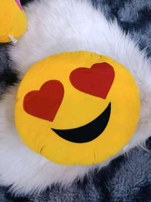 Big size emoji pillows available 🥳🥳🥳
* image 3