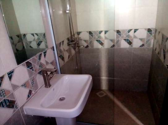 3 Bed Apartment with En Suite at Mombasa Road image 5