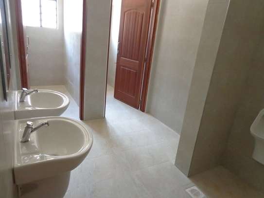 6,500 ft² Warehouse with Service Charge Included in Ruiru image 9