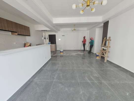 2 Bed Apartment with En Suite in Riverside image 18