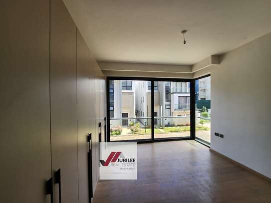 4 Bed Villa with En Suite in Lavington image 6