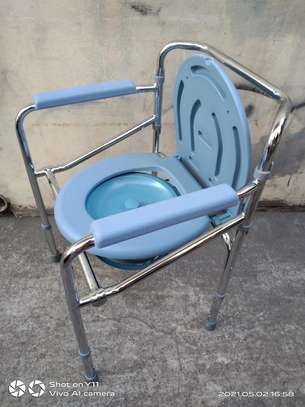 FOLDABLE BATHING CHAIR W REMOVABLE TOILET SALE PRICE KENYA image 7
