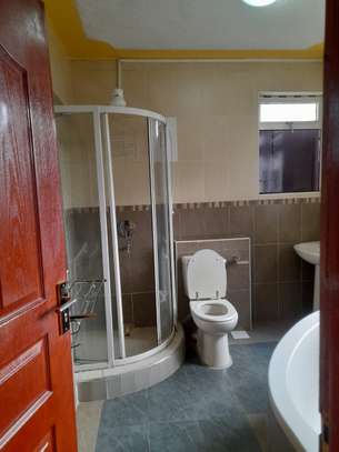 3 bedroom apartment master Ensuite available in kileleshwa image 10