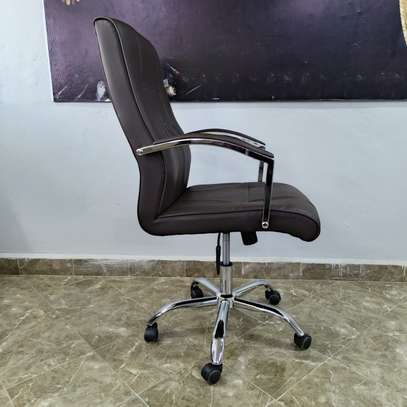 Office Chair: Executive Comfort High Back Office Chair image 2