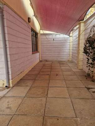 4 Bed House with En Suite at Lavington image 2