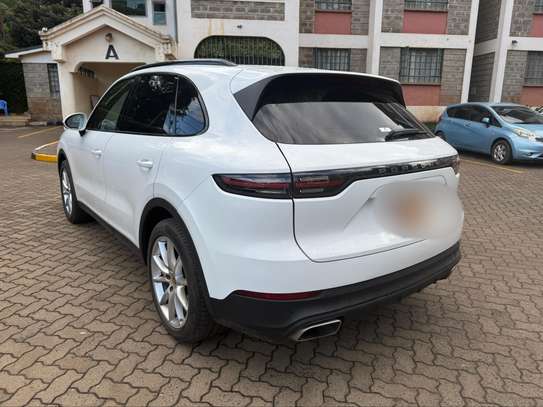 Porsche cayenne, new shape image 3