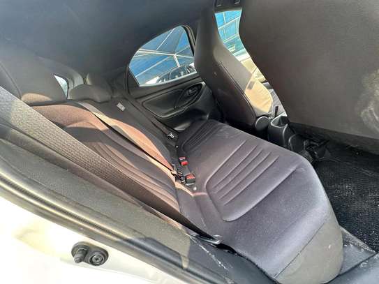 Toyota Yaris image 3