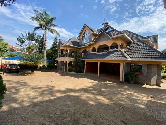 5 Bed House with En Suite at Runda image 7