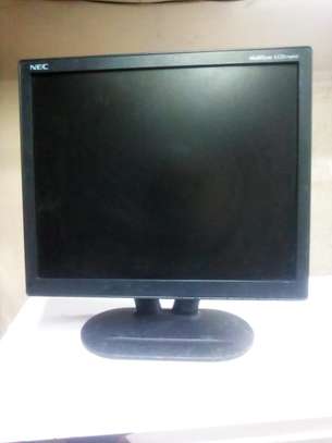 17 inch monitor square(acer,ibm and nec). image 4