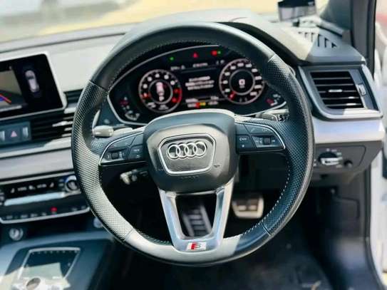 AUDI Q5 s-line quattro 2018model image 11