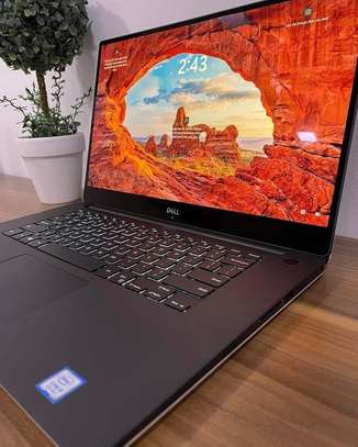 DELL XPS 15 9570 image 3