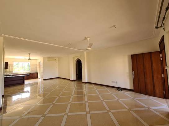 3 Bed Apartment with En Suite in Nyali Area image 9