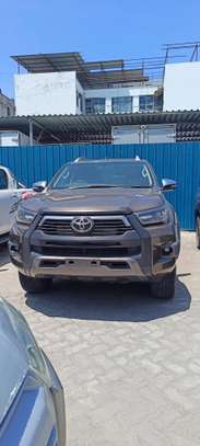 Toyota Hilux Double cabin 2017 4x4 image 1