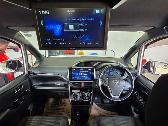 Brand New 2019 Toyota Voxy for hire in Nairobi image 4