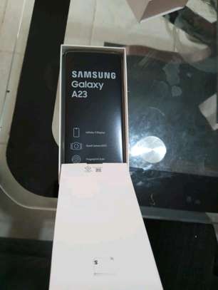 Samsung Galaxy A23 image 2