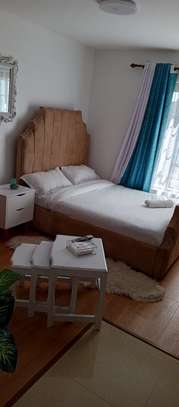 5 Bed House with En Suite at Magnolia Hill Lakeside image 2