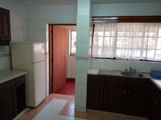 Furnished 2 bedroom apartment for rent in Valley Arcade image 3