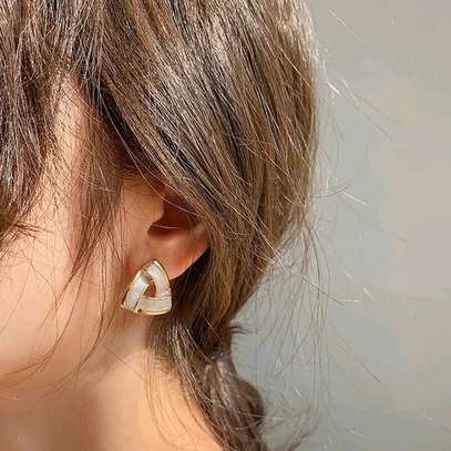 Elegant earrings im Nairobi image 3