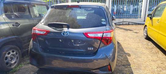 Toyota Vitz hybrid grey 2018 image 2