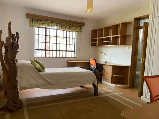 3 Bed Apartment with En Suite in Lavington image 18